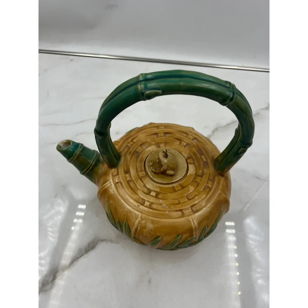 VTG Majolica Ceramic Teapot Bamboo Handle Frog Finial Yellow Green Decor